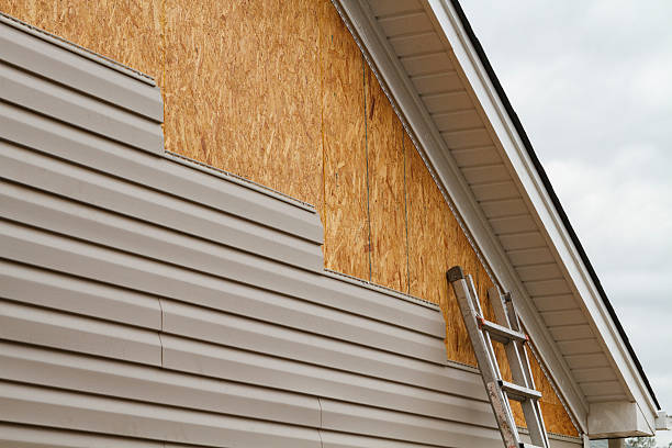 24/7 Emergency Storm Damage Siding Repair experts in Castle Rock, WA